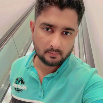 chand, Indian, in Dammam