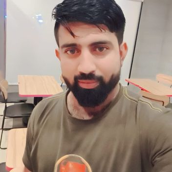 Fiaz, Pakistani driver, in Saudi Arabia