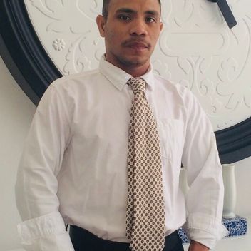 Marcos Hussein , Filipino driver, in Riyadh