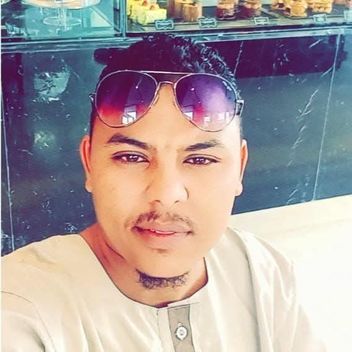 عمر, Sudanese driver, in Riyadh