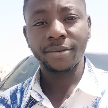 AYODEJI, Nigerian driver, in Qatar