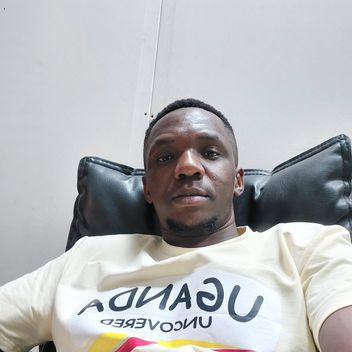 Mwanje, Ugandan driver, in Riyadh