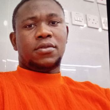 Cleaning , Ghanaian driver, in Dammam