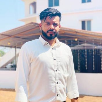 HYDER Ali, Indian driver, in Riyadh
