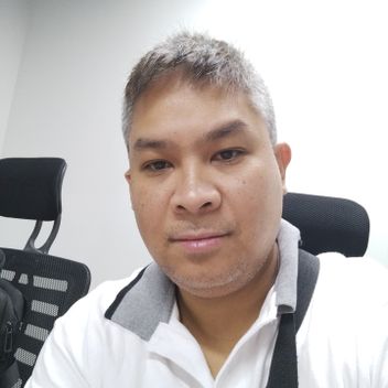 Joey, Filipino driver, in Riyadh
