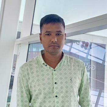 MD, Bangladeshi, in Madinah