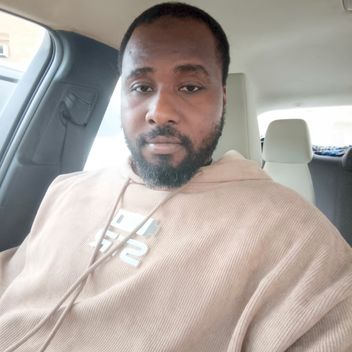 Rafiwu, Saudi driver, in Riyadh