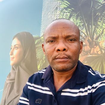 NASSANIA , Tanzanian driver, in Riyadh