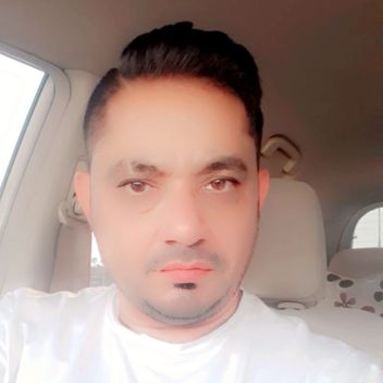 Zahid, Pakistani, in Dubai