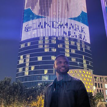 Oluwatominiyi , Nigerian driver, in Saudi Arabia